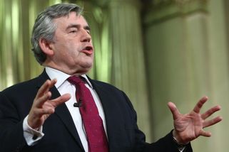 Putin byl vždycky takový! Posadil mě na židličku a četl mi, co na mě má, popsal britský expremiér - Novinky